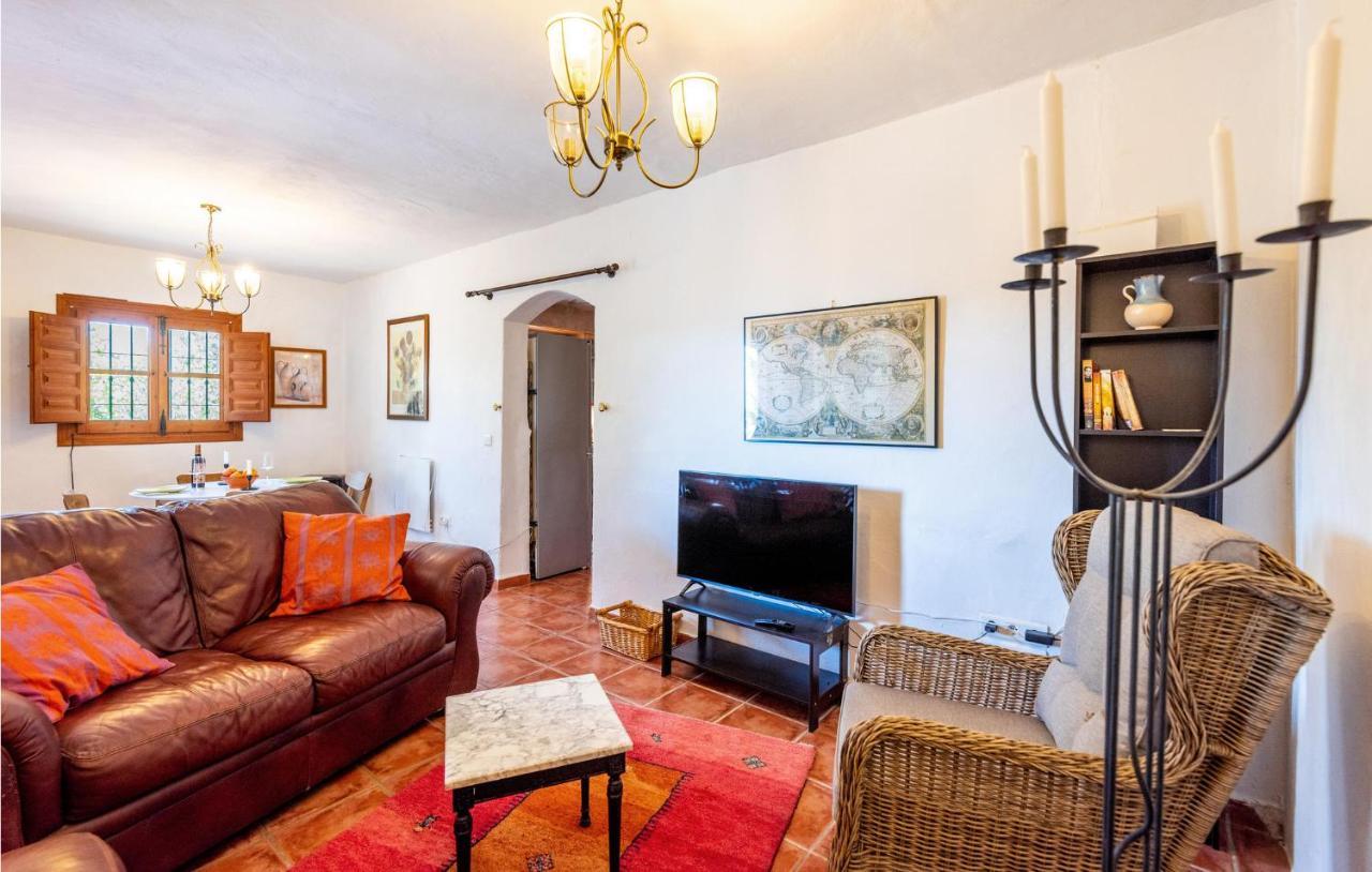 Pet Friendly Home In Iznate With Kitchen Málaga Exterior foto