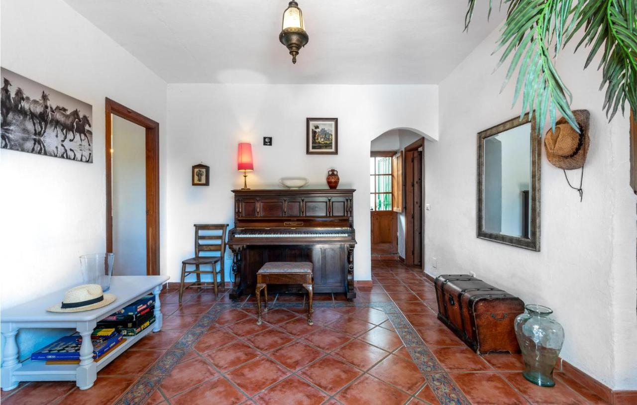 Pet Friendly Home In Iznate With Kitchen Málaga Exterior foto